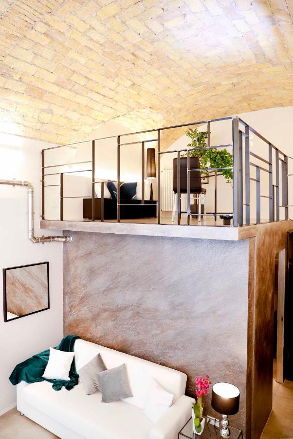 Post Industrial Loft Trastevere - Top Collection Рим Екстериор снимка