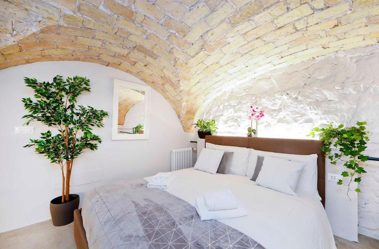 Post Industrial Loft Trastevere - Top Collection Рим Екстериор снимка