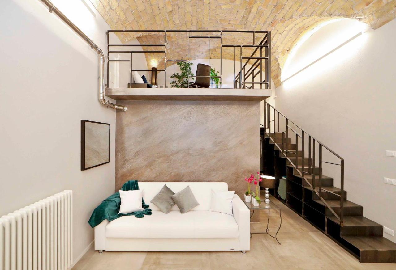 Post Industrial Loft Trastevere - Top Collection Рим Екстериор снимка